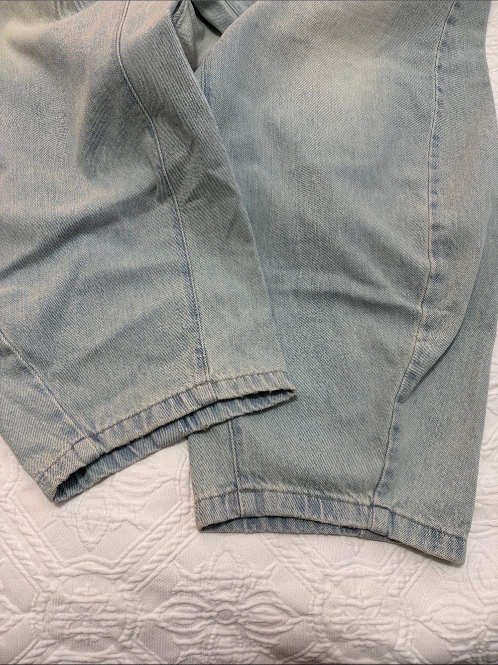 Pilcro High-rise Balloon Jeans - Picture 7 of 7
